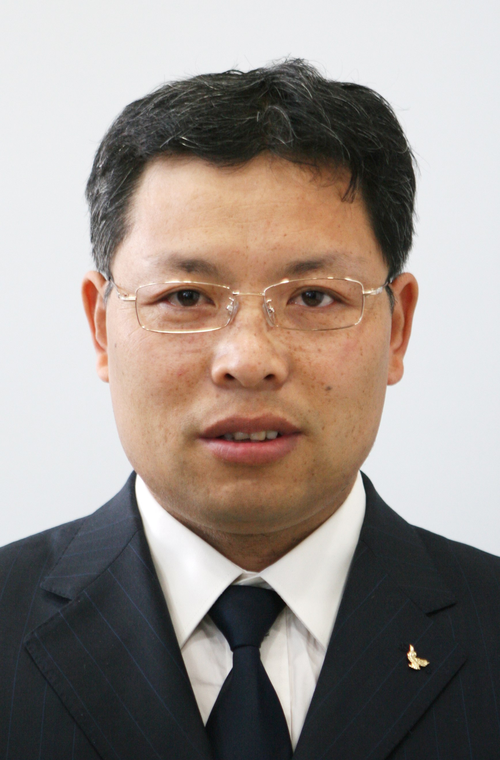 张涛证件照
