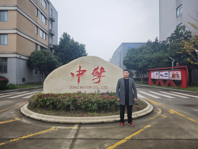 蔡留洋-人物照_副本