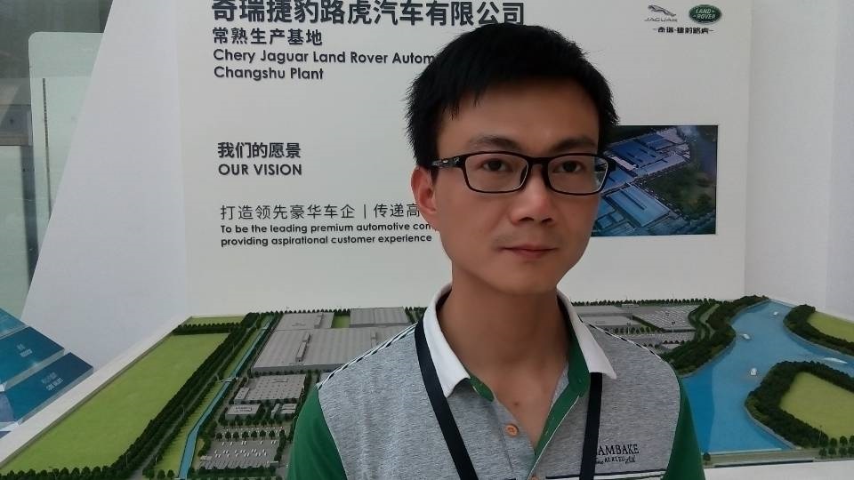 齐金华-人物照_副本