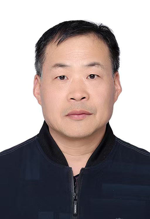 王国强
